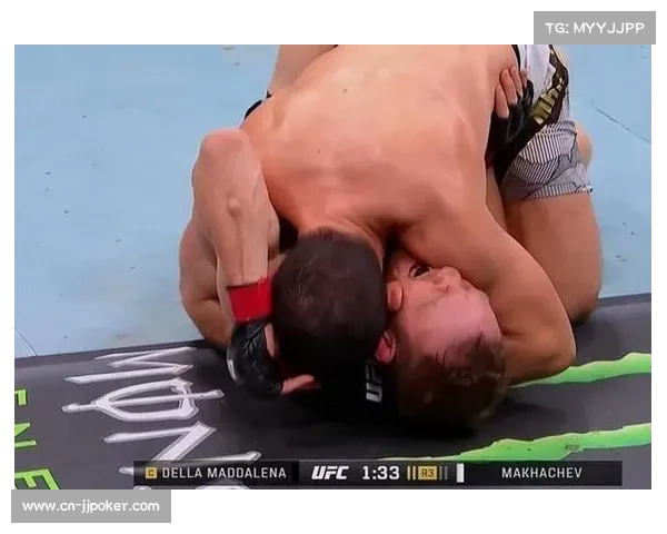 马达莱纳对阵马哈切夫战术复盘，惠特克赛前预测站立优势成真